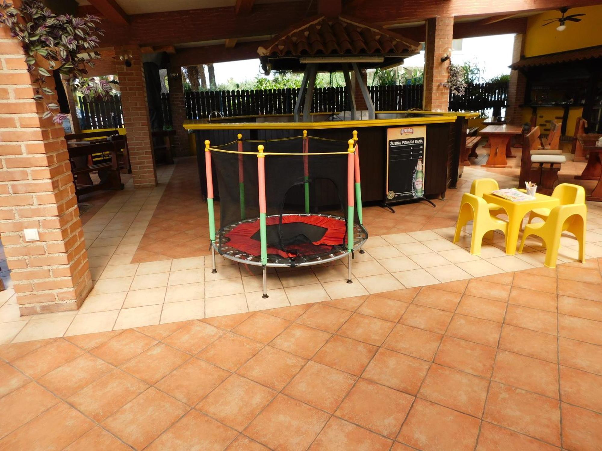 Biergarten Medulin Ngoại thất bức ảnh