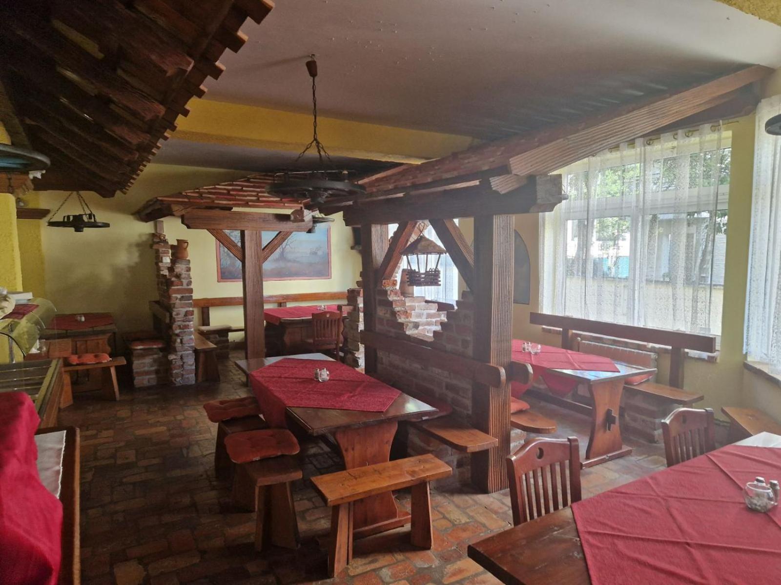 Biergarten Medulin Ngoại thất bức ảnh