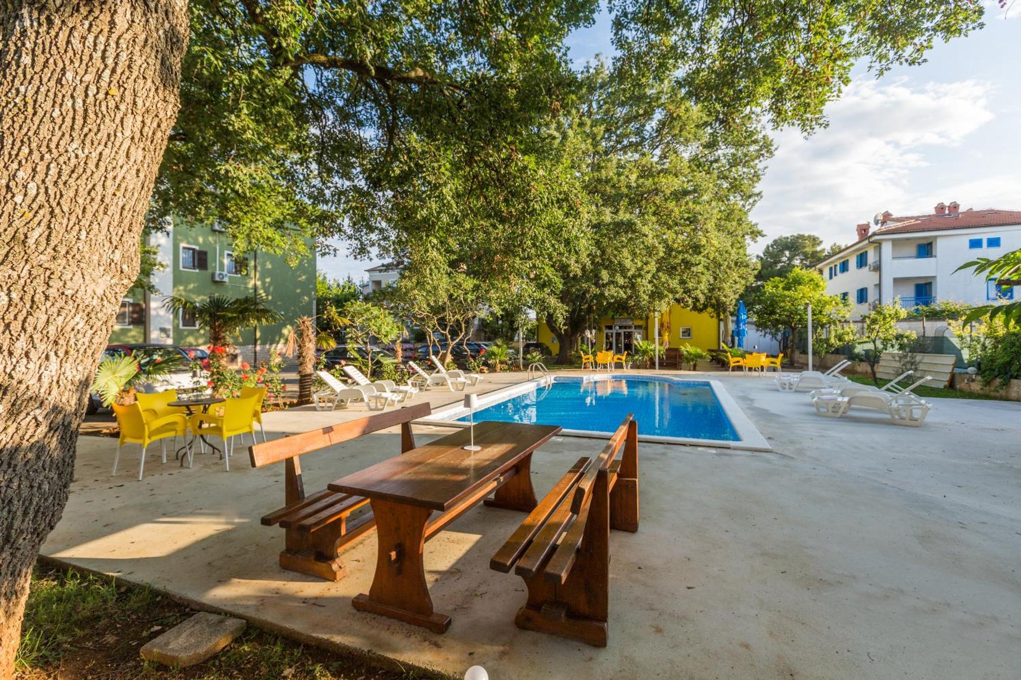 Biergarten Medulin Ngoại thất bức ảnh